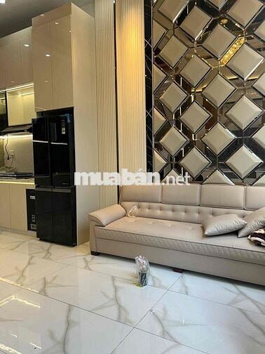 HUỲNH TẤN PHÁT- BÁN NHÀ 4 TẦNG- THANG MÁY- NGANG 8.4M- GIÁ HƠN 7 TỶ