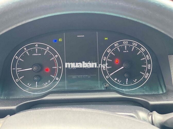 Toyota Innova 2020 E 2.0 MT - 103000 km