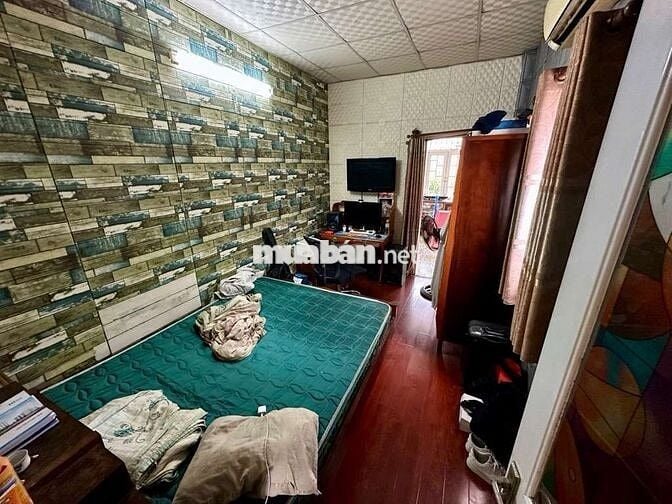 BÁN NHÀ QUẬN 12 HẺM XE TẢI NGAY CHỢ DT 145M2 NHÀ 2 TẦNG 6 PHÒNG NGỦ
