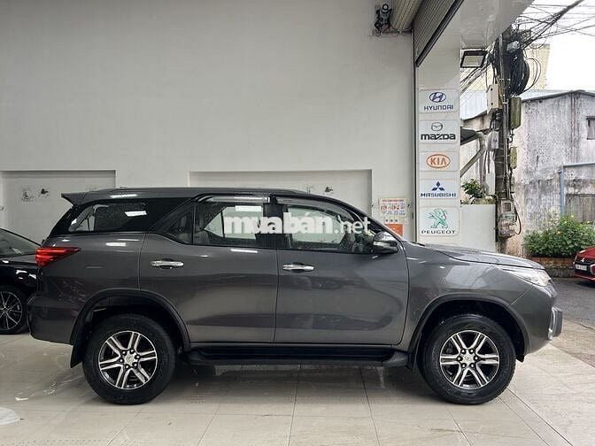 Toyota Fortuner 2017 2.7V 4x2 AT - 105000 km