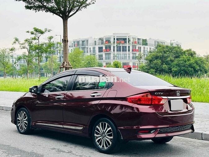 Honda City 2017 1.5 AT - 68000 km