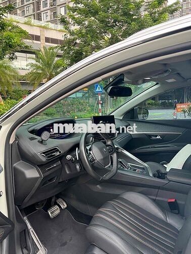 Peugeot 3008 2021 Allure - 34000 km