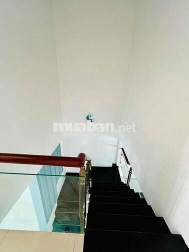 Nhà Sạch Sẻ DT 100m2 1Trệt 2lầu 4Pn 3Wc Gần Chợ Cầu Đồng Ngã Tư Ga