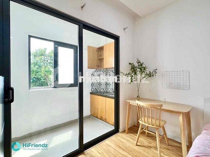 Phòng Studio Tách Bếp Ban Công Full Nội Thất Giá Rẻ Gần Lotte Quận 7