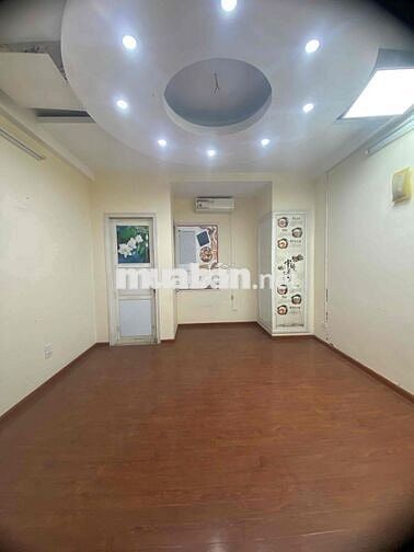 Cho thuê nhà ngõ 34 Nguyễn Thị Định, Dt 65m2 x 5 tầng, 30 triệu/tháng