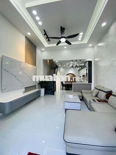 Chỉ với 500 triệu sở hữu nhà lầu hoàn thiện ngay Văn Miếu Trấn Biên