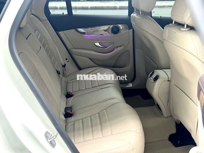 Mercedes Benz GLC250 4MATIC 2016 - 50000 km