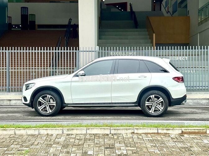Mercedes Benz GLC250 4MATIC 2016 - 50000 km