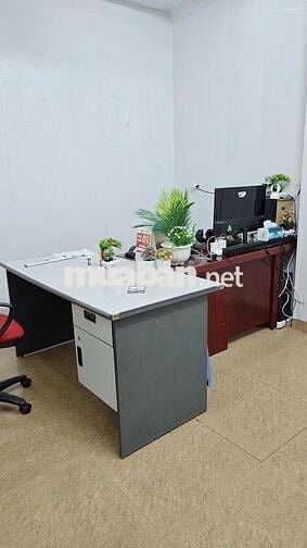 Cho thuê nhà ngõ 37 Trần Kim Xuyến, dt 40m2 x 4 tầng, mỗi tầng 1 phòng