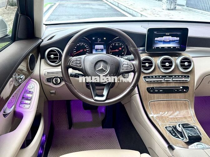 Mercedes Benz GLC250 4MATIC 2016 - 50000 km