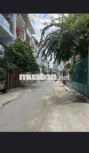 CÔ CÚC VỀ QUÊ BÁN NHÀ NGUYỄN TRƯỜNG TỘ,P13,QUẬN 4.GIÁ: 5Tỷ760.SỔ SẴN