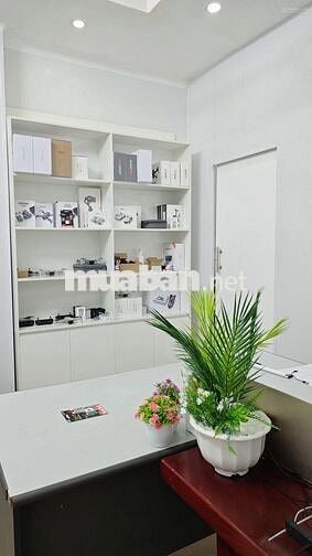 Cho thuê nhà ngõ 37 Trần Kim Xuyến, dt 40m2 x 4 tầng, mỗi tầng 1 phòng
