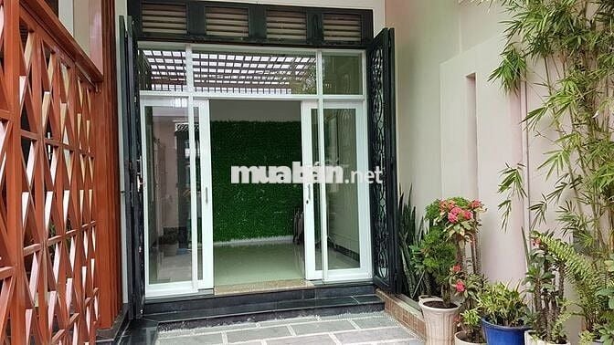 Cho thuê mặt bằng gần chợ Phú Thuỷ