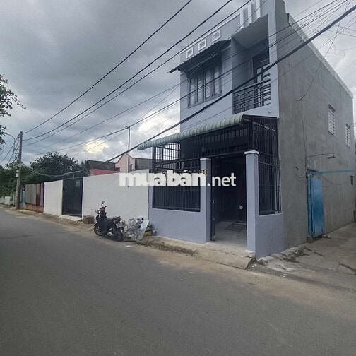 Nhà mặt tiền đường 43, 50m2, 2PN, vuông vức, HBC, Thủ Đức