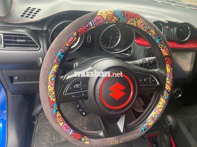 Suzuki Swift GLX 1.2CVT 2018 nhập thái Od zin 6vkm