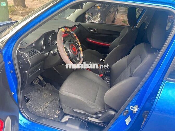 Suzuki Swift GLX 1.2CVT 2018 nhập thái Od zin 6vkm
