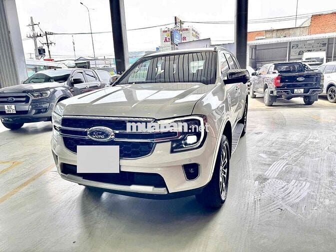 Ford Everest 2023 Titanium+ 2.0 AT 4x4 - 46000 km