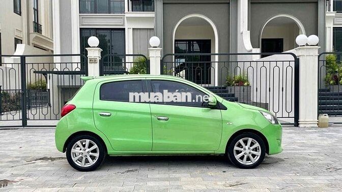 Mitsubishi Mirage 2014 1.2 CVT - 120000 km