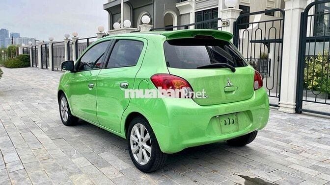 Mitsubishi Mirage 2014 1.2 CVT - 120000 km