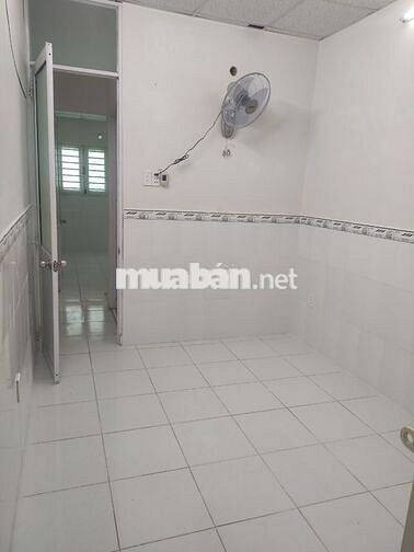 Nhà gần ngã ba ông Tạ - CMT8 - diện tích 50m2 - 3 phòng ngủ