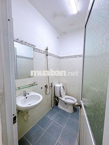Phòng trọn Full Nội Thất rộng 30m2 ở Cuối NGuyễn Oanh( định vị sai)