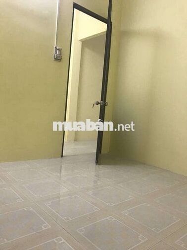 Cần cho thuê nhà cấp 4  P THT Q12  DT 4,2*27 hẻm xe hơi