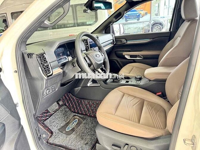 Ford Everest 2023 Titanium+ 2.0 AT 4x4 - 46000 km