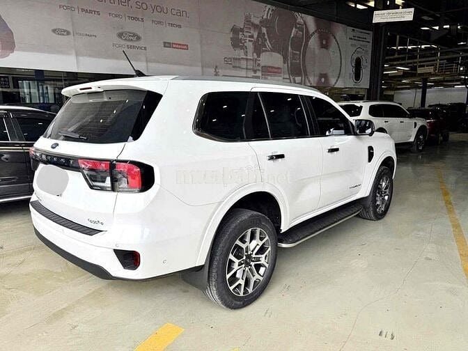 Ford Everest 2023 Titanium+ 2.0 AT 4x4 - 46000 km
