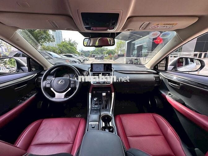 Lexus NX300 2021 - 16000 km