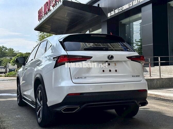 Lexus NX300 2021 - 16000 km