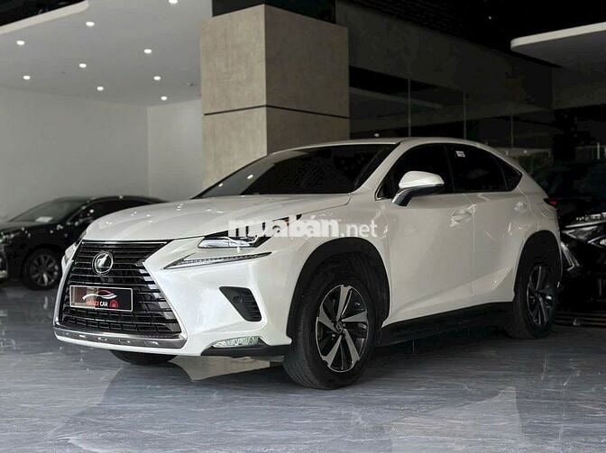 Lexus NX300 2021 - 16000 km