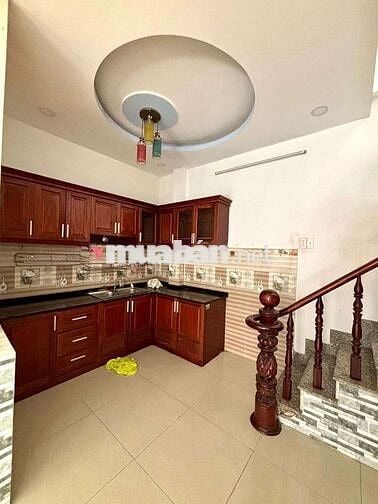 Nhà 1 trệt 2 lầu sân thượng đưởng số 2 khu dân cư Vĩnh Lộc BHH B