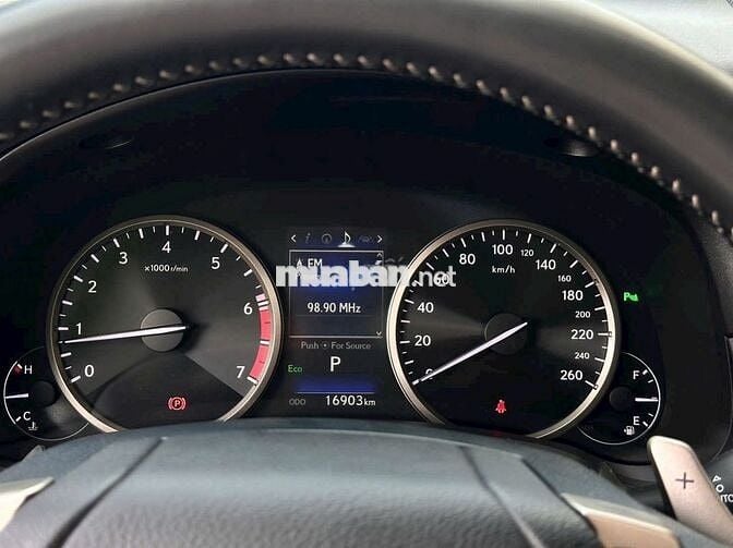 Lexus NX300 2021 - 16000 km