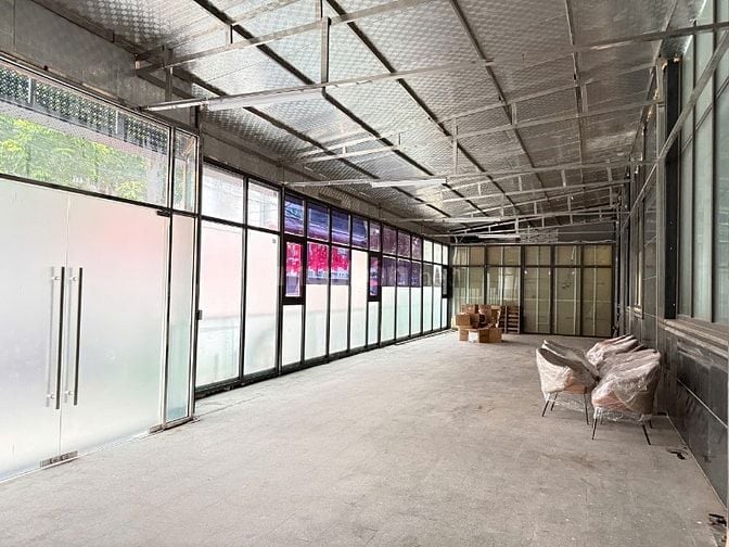 Cho thuê mặt bằng KD 120m² tại 8 Nguyễn Cảnh Dị –Giá thương lượng