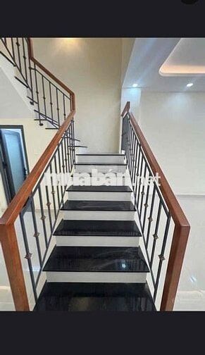 NGỘP VỐN BÁN NHANH NHÀ LÊ TRỌNG TẤN,TÂY THẠNH,TÂN PHÚ.GIÁ:4Tỷ990.