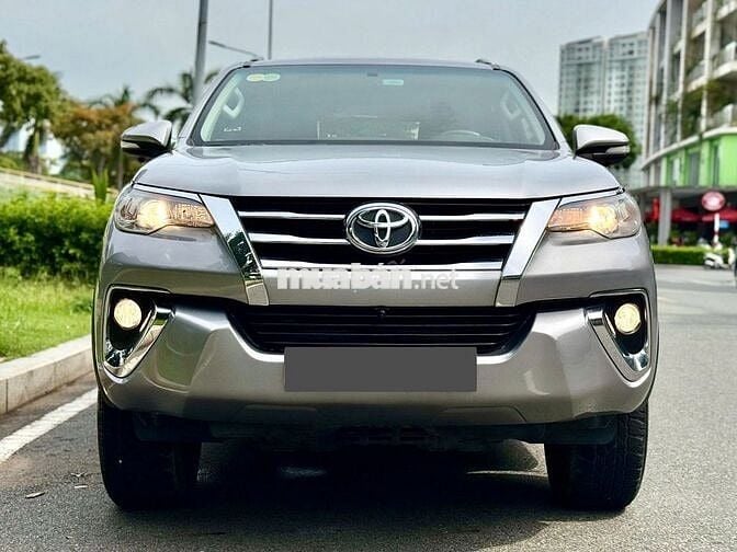TOYOTA FORTUNER 2017 NHẬP KHẨU