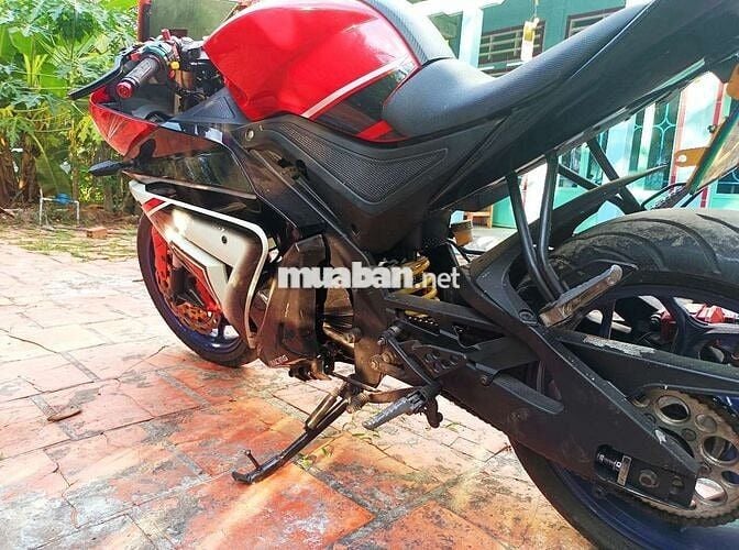 Phoenix 300 ken zin có nhìu đồ chơi. GL
