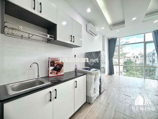 STUDIO DT LỚN 45m2 SÁT LOTTE Q7, CRESENT MALL, Q1, Q4, Q8, SC VIVO,…