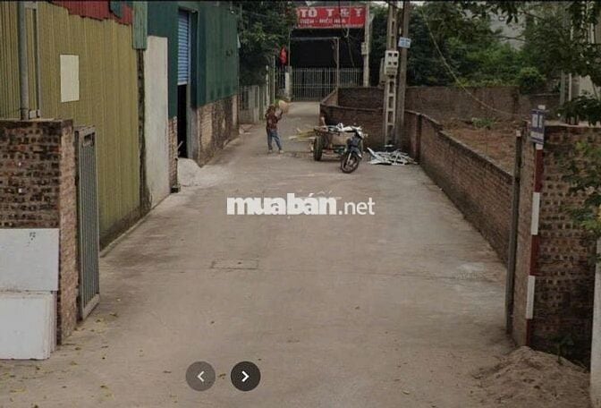 50m2 Đất sổ đỏ, nở hậu ở Đê sát Cầu Nhật Tân Đông Anh