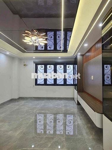Bán Nhà 143/29 Phan Anh, 4.5Lầu DT:4-20M2  5Pn,6Wc. Hẻm 8m 7.4ty