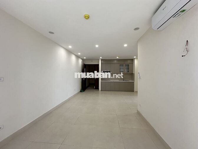 Đang trống FLC 18 Phạm Hùng 65m2 2PN có ĐH,hệ thống tủ bếp chỉ 11tr/th