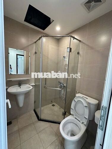 Đang trống FLC 18 Phạm Hùng 65m2 2PN có ĐH,hệ thống tủ bếp chỉ 11tr/th