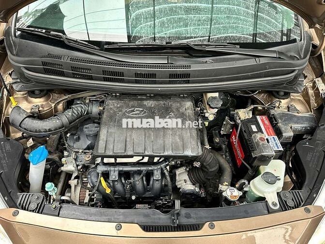 Hyundai i10 2019 Sedan 1.2MT,số sàn,màu nâu,3v7 km