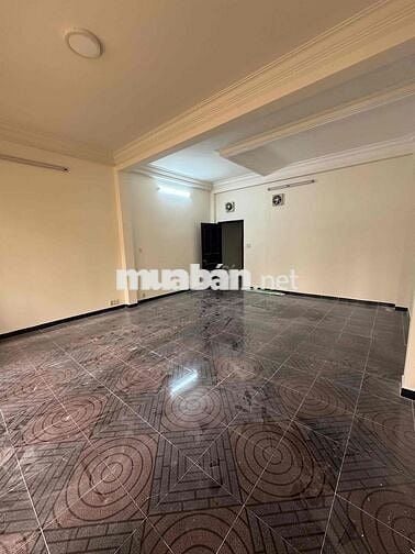 Cho thuê nhà Hẻm Xe Hơi 6x20 Trệt 2L Sân Thượng Quận 10