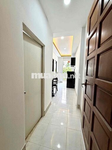 CHính Chủ Cần Cho Thuê 2PN Bình Thạnnh Goáp Ngay Quận 1
