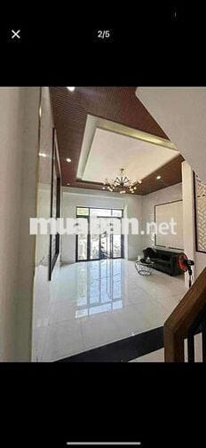 Cho thuê nhà 3 tầng mt trần cao vân,thanh khê,Đà Nẵng