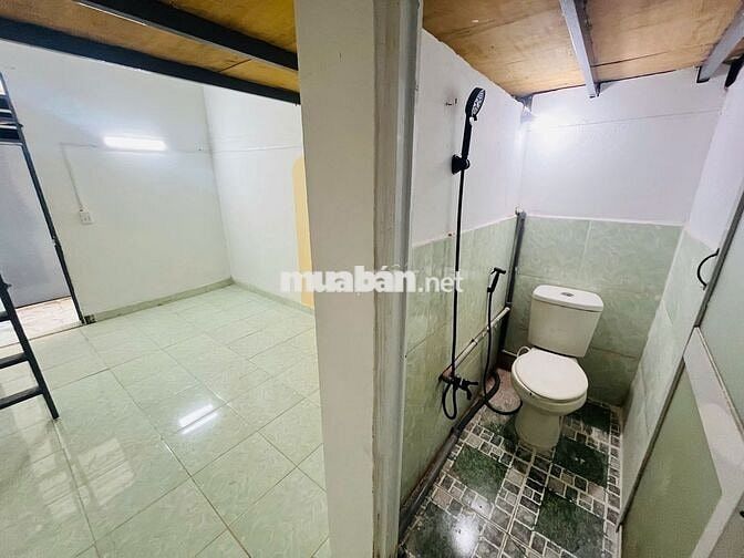Phòng Trọ Gác Cao 2M - Ở 3-4 người thoải mái - Gần cầu Chà Và.