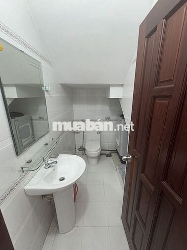 Cho thuê nhà HBG Nguyễn Hữu Cảnh, P.22 Q.Bình Thạnh