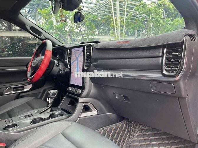 Ford Everest 2023 Titanium 2.0 AT 4x2 - 8000 km