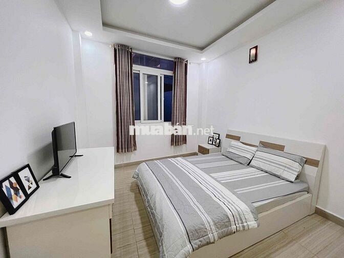 STUDIO GẦN BÊN VIỆN CHỢ RẪY - FULL NỘI THẤT - THANG MÁY - CỬA SỔ TRỜI
